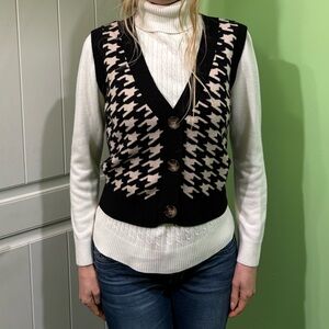 Houndstooth preppy soft knit cardigan button up sleeveless sweater vest S